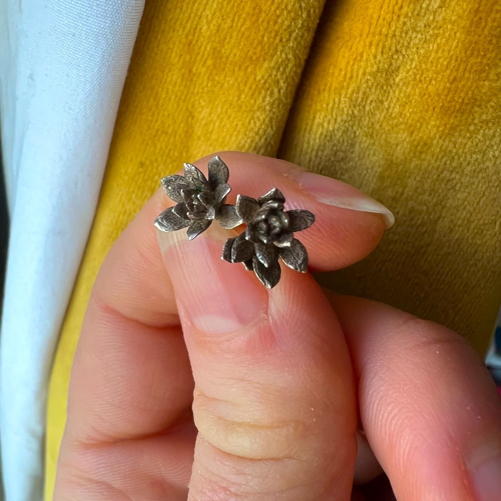 Silver handcrafted blueberry blossom post Earrings